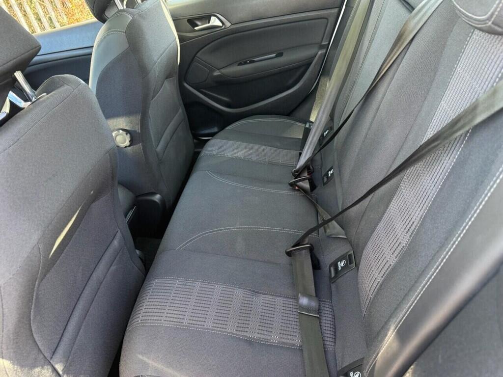 
								2019 Peugeot 308 1.2 PureTech GPF Allure EAT full									