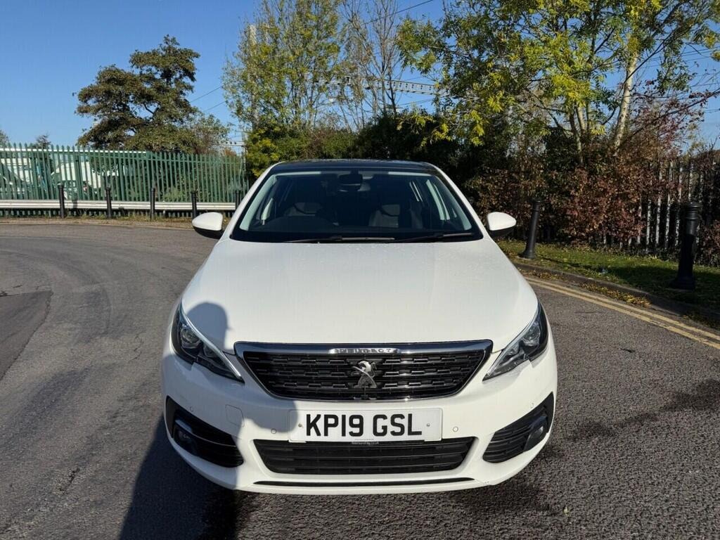 
								2019 Peugeot 308 1.2 PureTech GPF Allure EAT full									