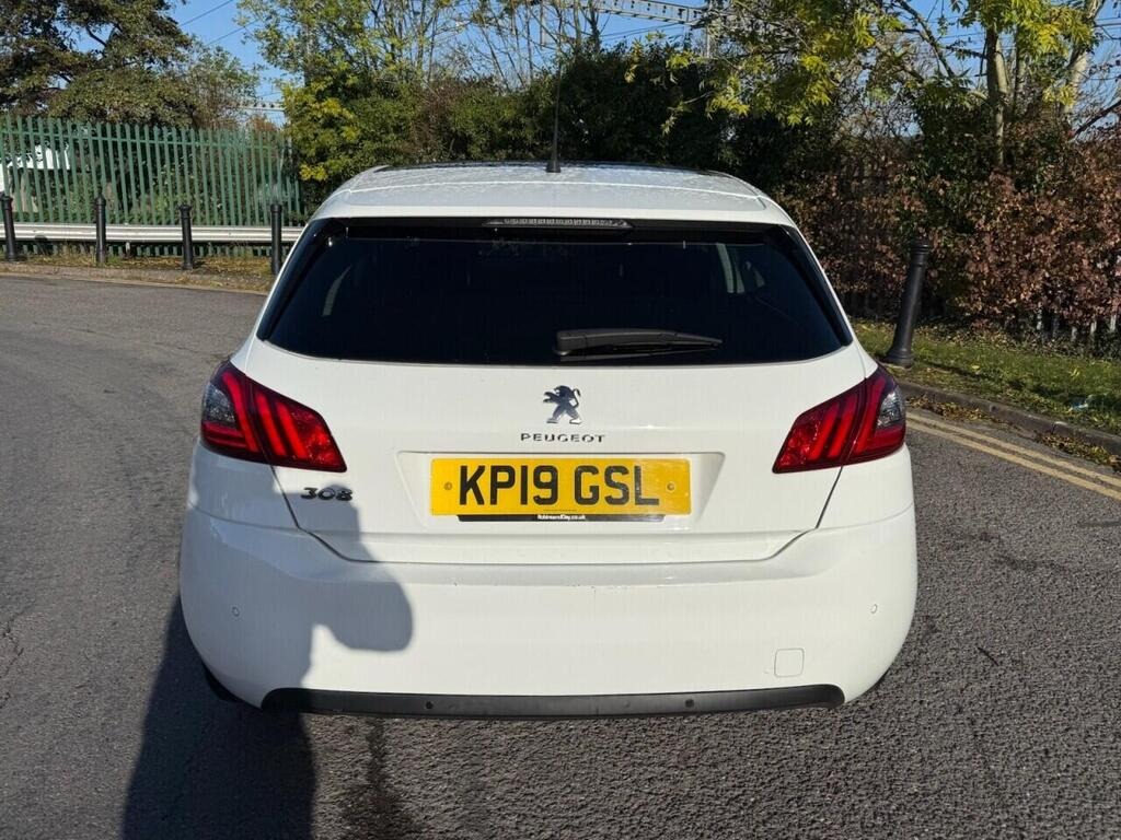 
								2019 Peugeot 308 1.2 PureTech GPF Allure EAT full									