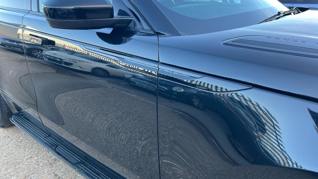 
								2023 Land Rover Range Rover Velar 2.0 D200 MHEV full									