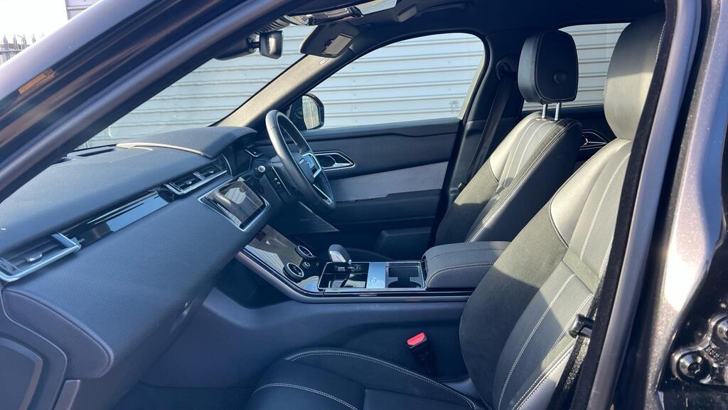 
								2023 Land Rover Range Rover Velar 2.0 D200 MHEV full									