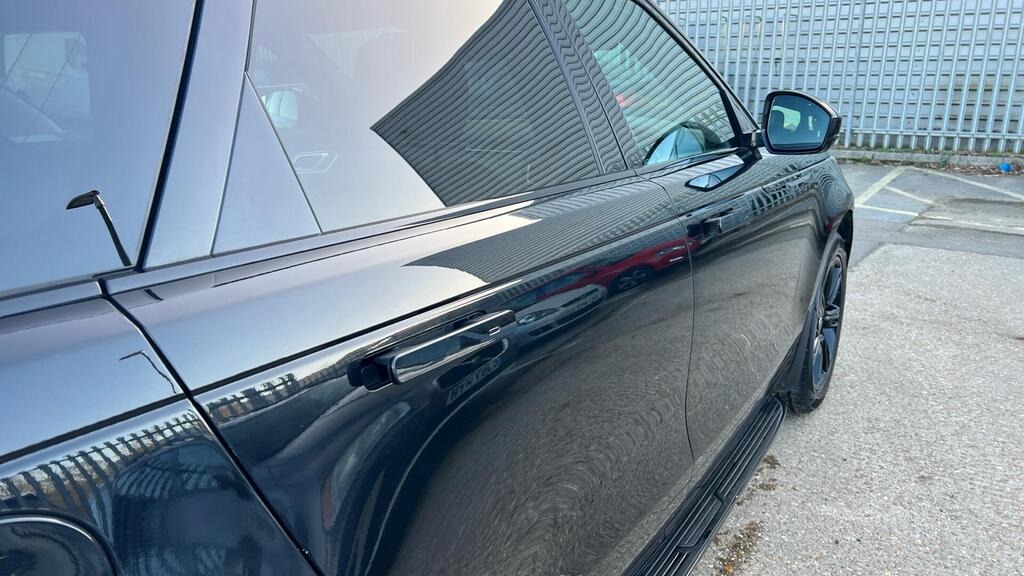 
								2023 Land Rover Range Rover Velar 2.0 D200 MHEV full									