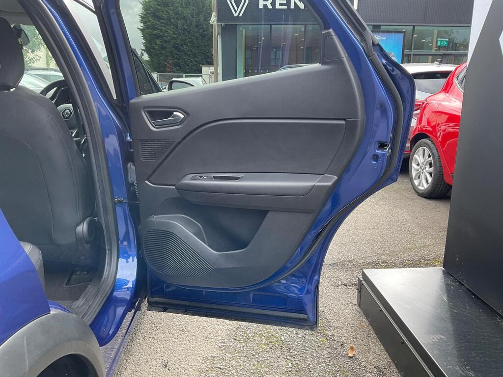 
								2022 Renault Captur 1.0 TCe Iconic Edition full									