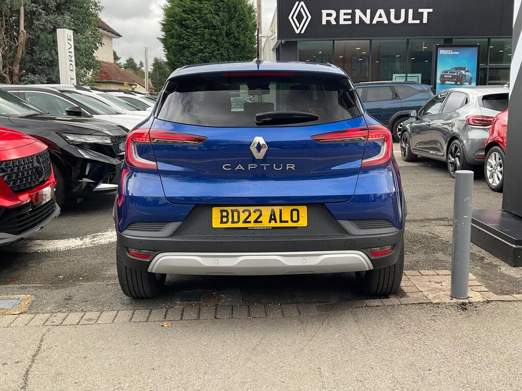 
								2022 Renault Captur 1.0 TCe Iconic Edition full									