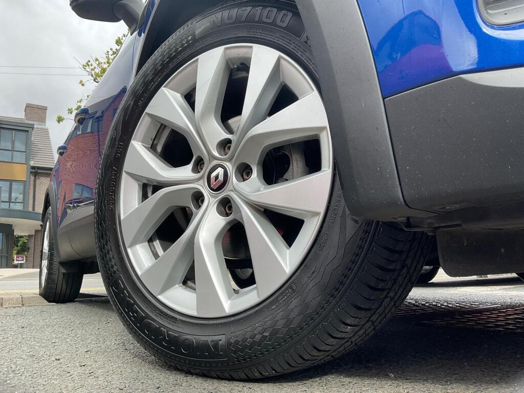 
								2022 Renault Captur 1.0 TCe Iconic Edition full									