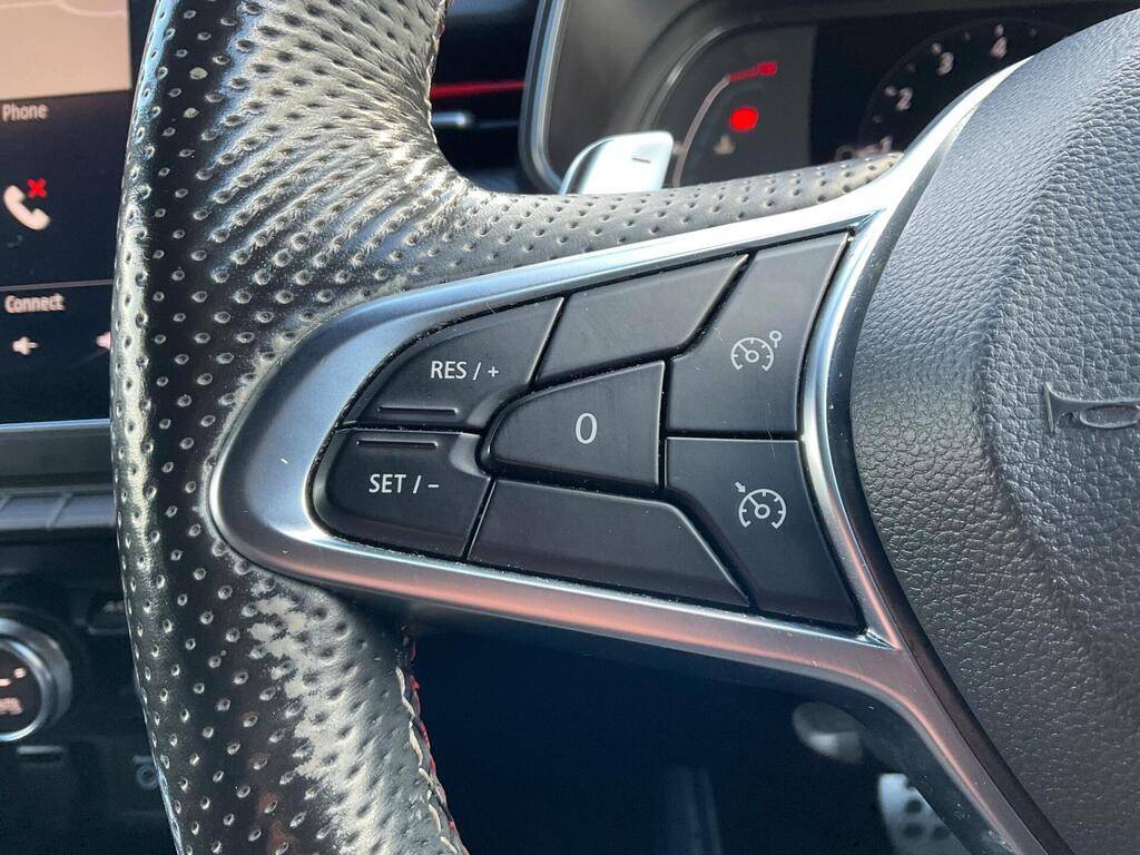 
								2020 Renault Clio 1.3 TCe RS Line EDC full									