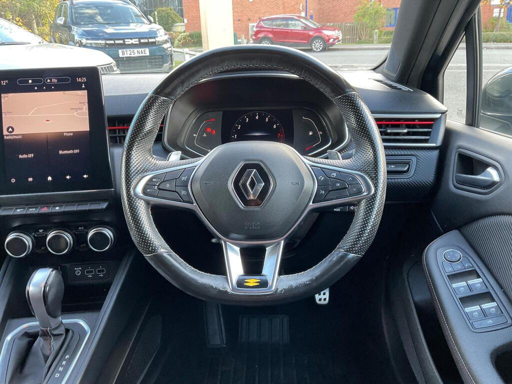 
								2020 Renault Clio 1.3 TCe RS Line EDC full									