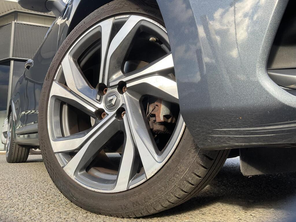 
								2020 Renault Clio 1.3 TCe RS Line EDC full									