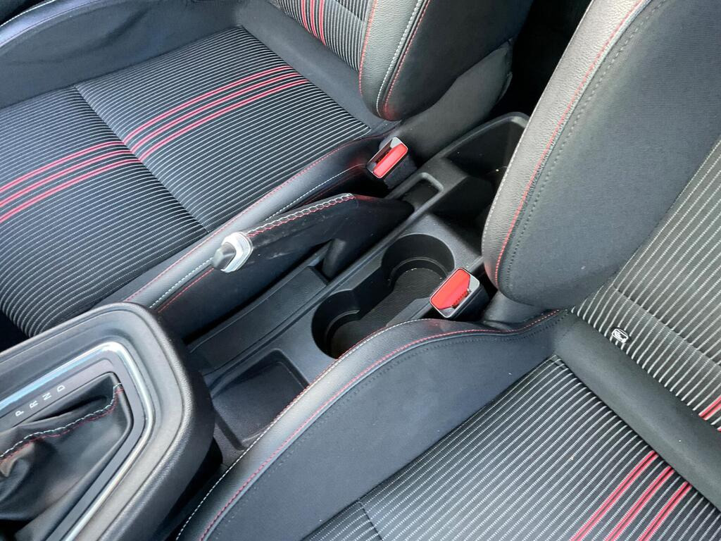 
								2020 Renault Clio 1.3 TCe RS Line EDC full									