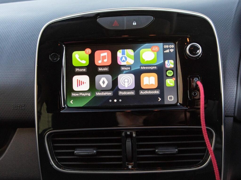 
								2019 Renault Clio 0.9 TCe Iconic full									