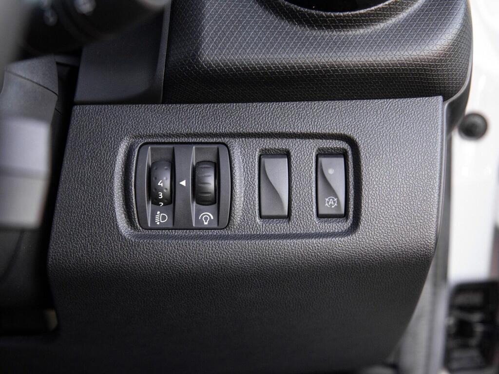 
								2019 Renault Clio 0.9 TCe Iconic full									