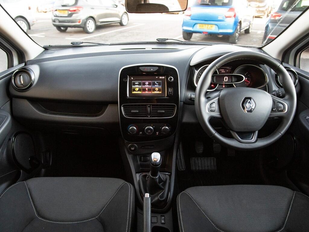 
								2019 Renault Clio 0.9 TCe Iconic full									