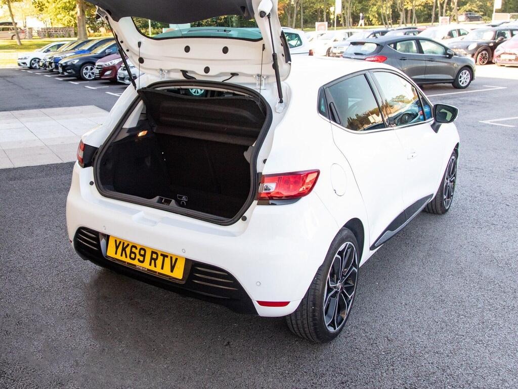 
								2019 Renault Clio 0.9 TCe Iconic full									