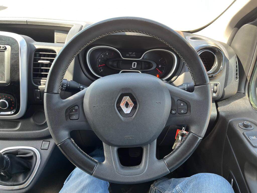 
								2020 Renault Trafic 2.0 dCi ENERGY 28 Sport SWB Standard Roof full									