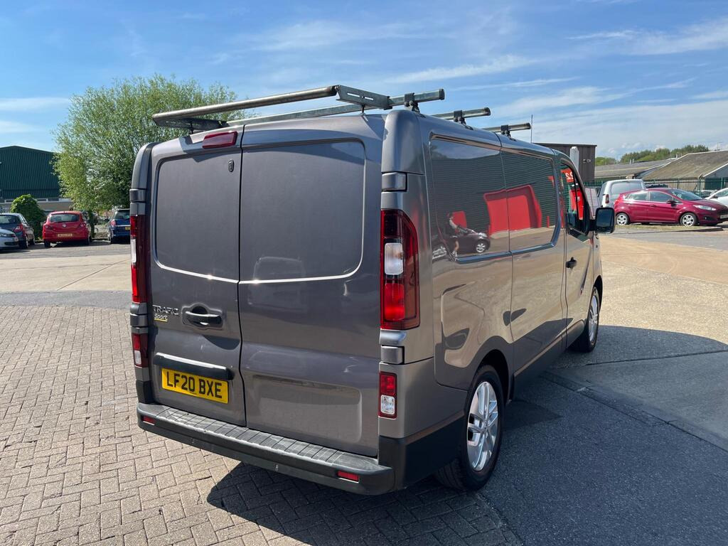 
								2020 Renault Trafic 2.0 dCi ENERGY 28 Sport SWB Standard Roof full									
