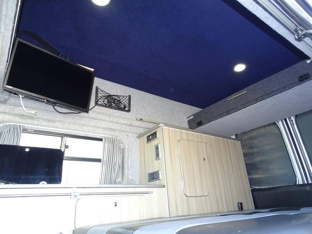 
								2010 Renault Trafic 2.0 full									