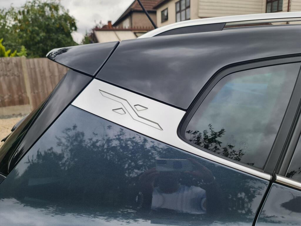 
								2023 SEAT Arona 1.0 TSI FR Edition full									