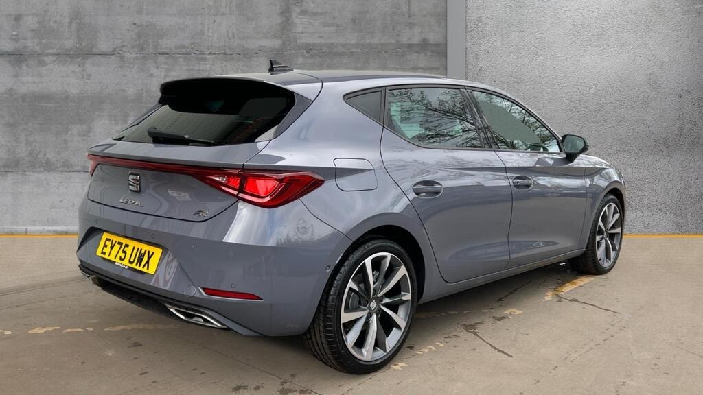 2025 SEAT Leon 1.5 eTSI MHEV FR Sport DSG