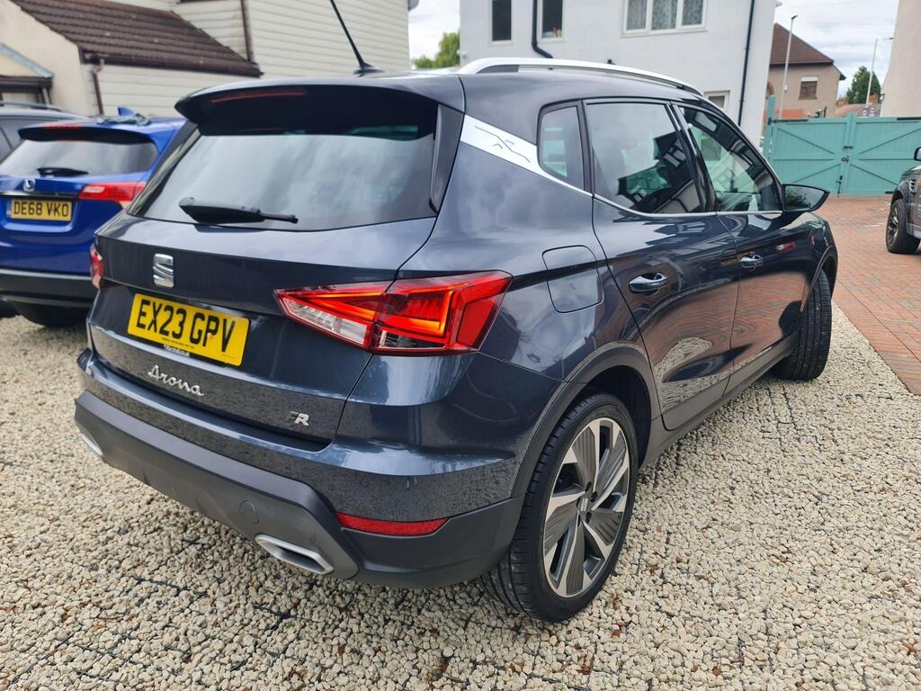 
								2023 SEAT Arona 1.0 TSI FR Edition full									