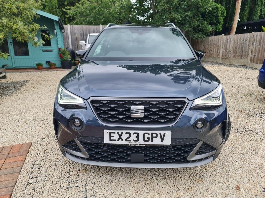 
								2023 SEAT Arona 1.0 TSI FR Edition full									