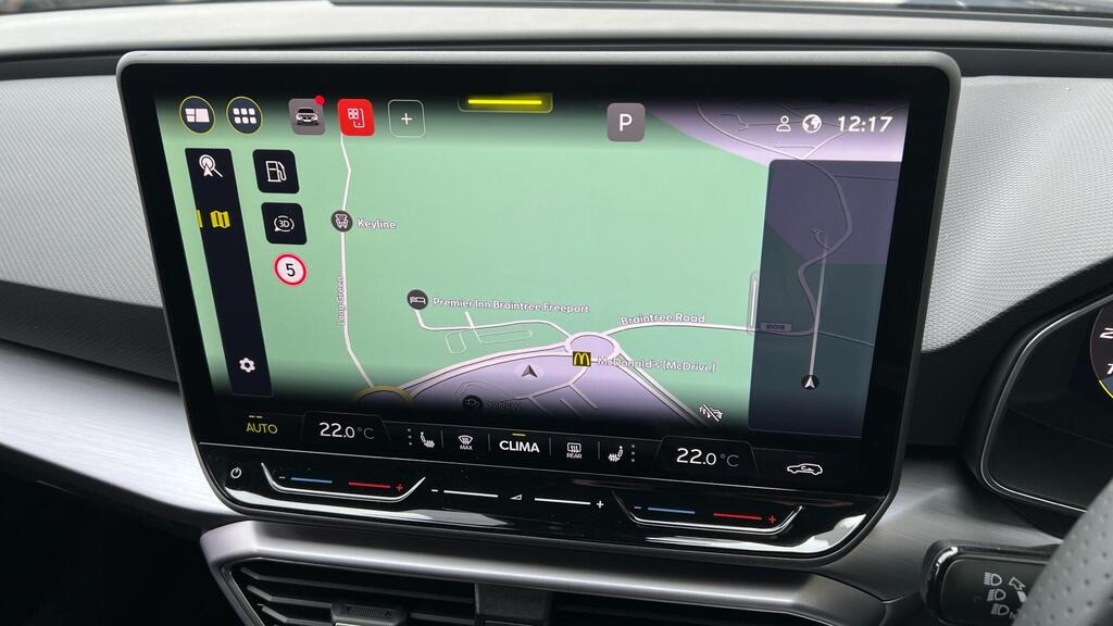 
								2025 SEAT Leon 1.5 eTSI MHEV FR Sport DSG full									