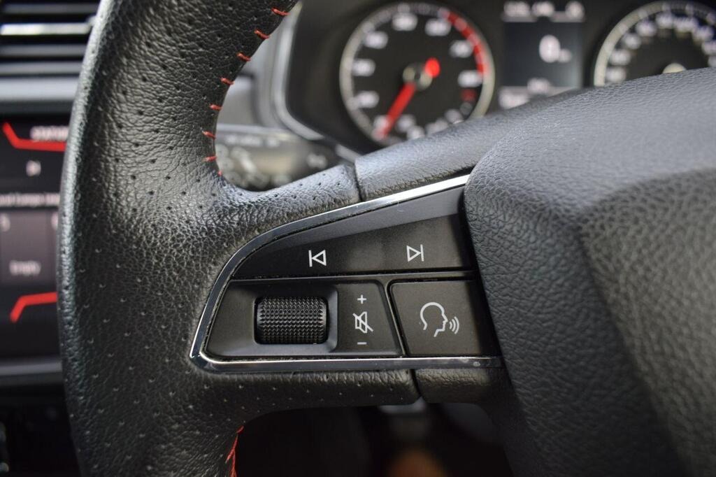 
								2019 SEAT Ibiza 1.0 TSI FR full									