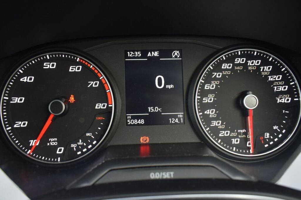 
								2019 SEAT Ibiza 1.0 TSI FR full									