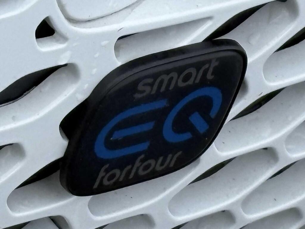 
								2021 Smart Forfour 17.6kWh Premium Auto 5dr (22kW Charger) full									