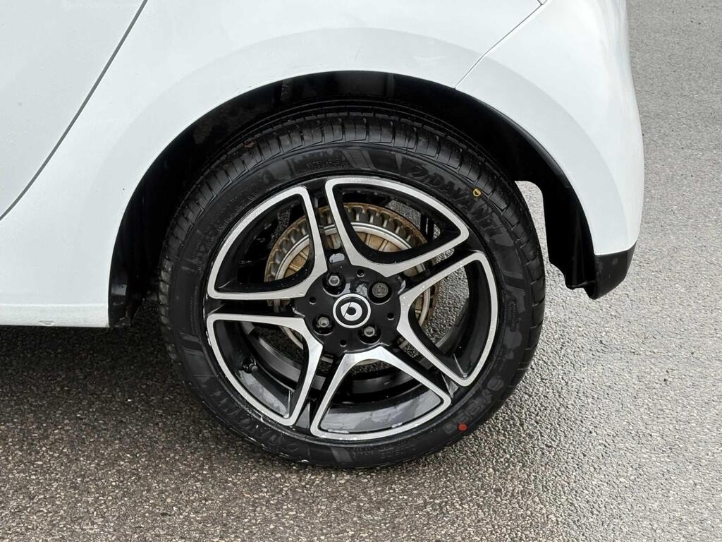 
								2021 Smart Forfour 17.6kWh Premium Auto 5dr (22kW Charger) full									