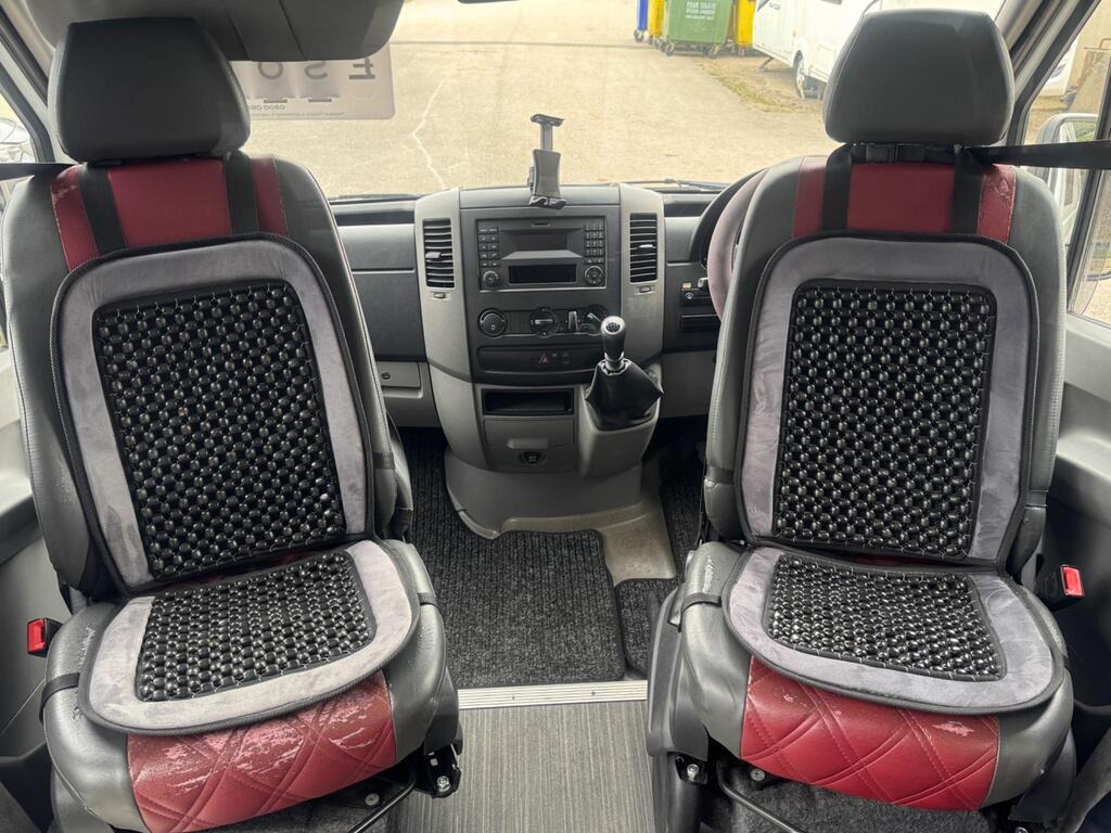 
								2014 Mercedes-Benz Sprinter Professional Conversion 2.1 full									