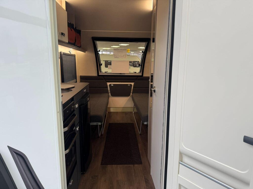 
								2018 Swift Basecamp 2 full									