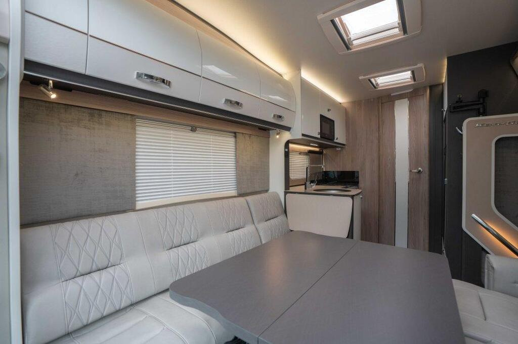 
								2024 Swift Kon-Tiki 894 180BHP Auto full									