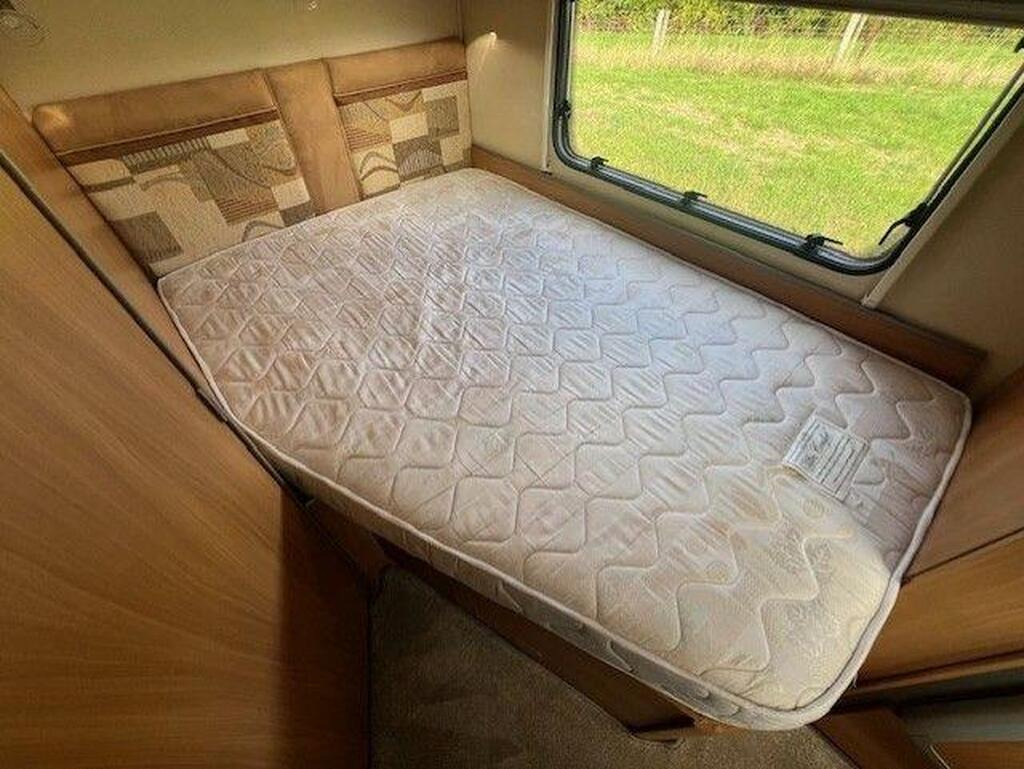 
								2008 Swift Voyager 685 FB6spd Manual 2.3 full									