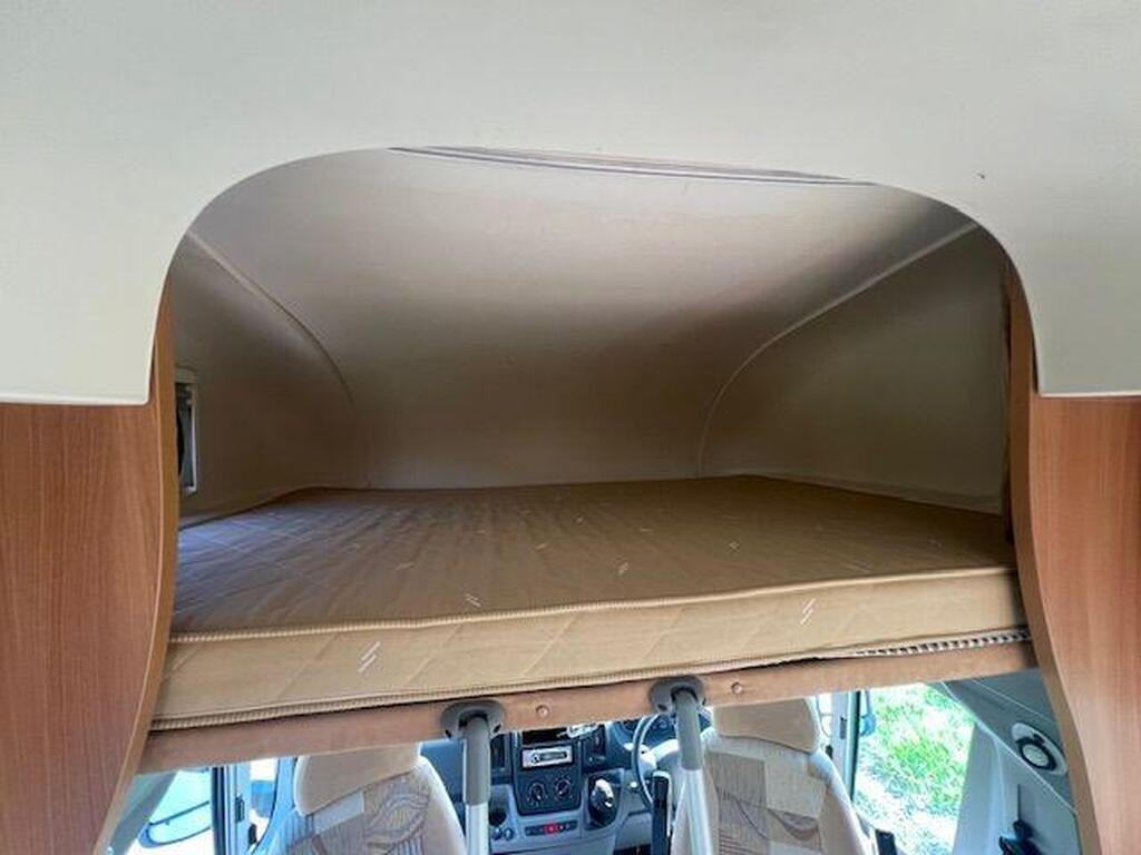 
								2008 Swift Voyager 685 FB6spd Manual 2.3 full									