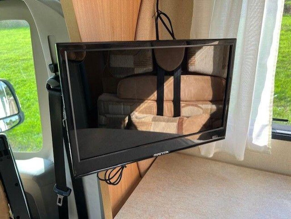 
								2008 Swift Voyager 685 FB6spd Manual 2.3 full									