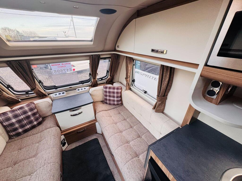 
								2020 Swift Sprite Major 4 EB Sunrise 560 full									