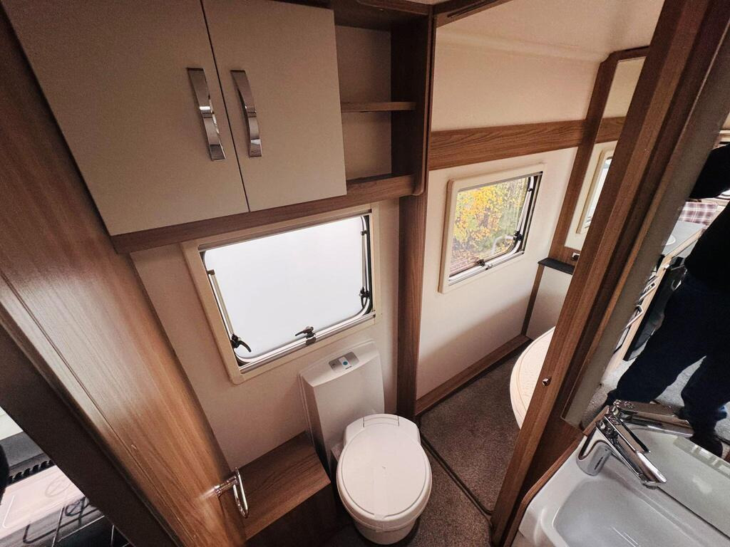 
								2020 Swift Sprite Major 4 EB Sunrise 560 full									