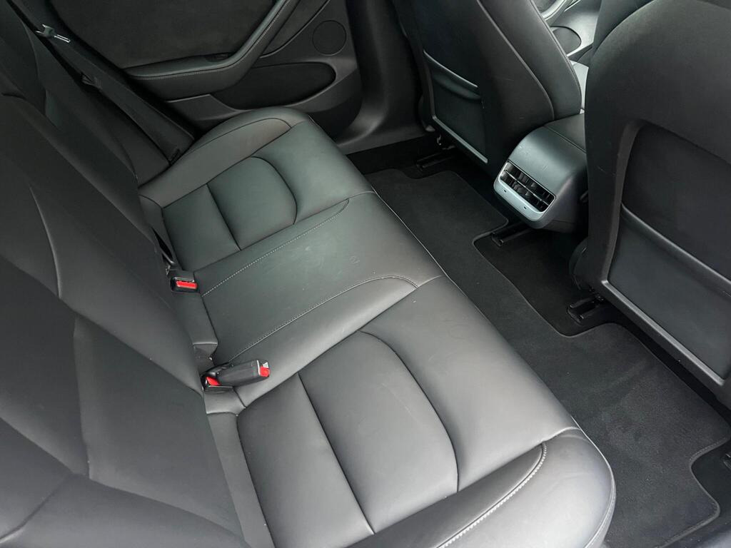 
								2021 Tesla Model 3 Standard Range Plus Auto RWD 4dr full									