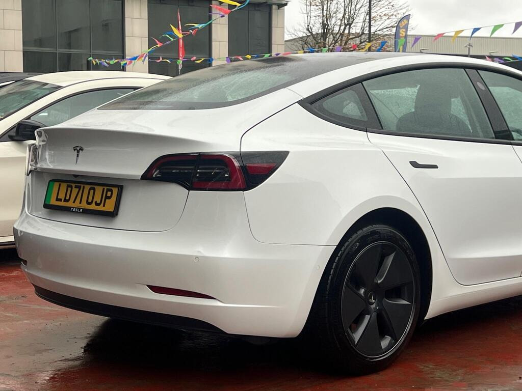 
								2021 Tesla Model 3 Standard Range Plus Auto RWD 4dr full									