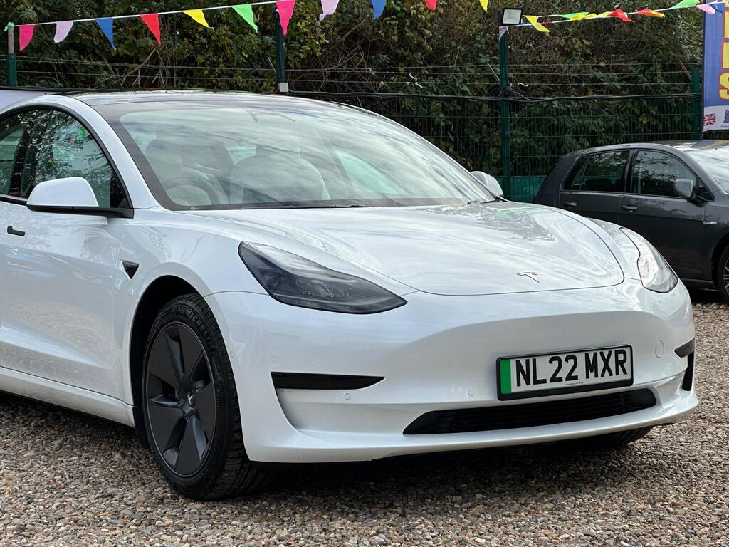 
								2022 Tesla Model 3 Standard Range Plus Auto RWD full									