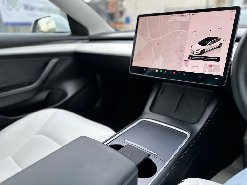 
								2022 Tesla Model 3 Standard Range Plus Auto RWD full									