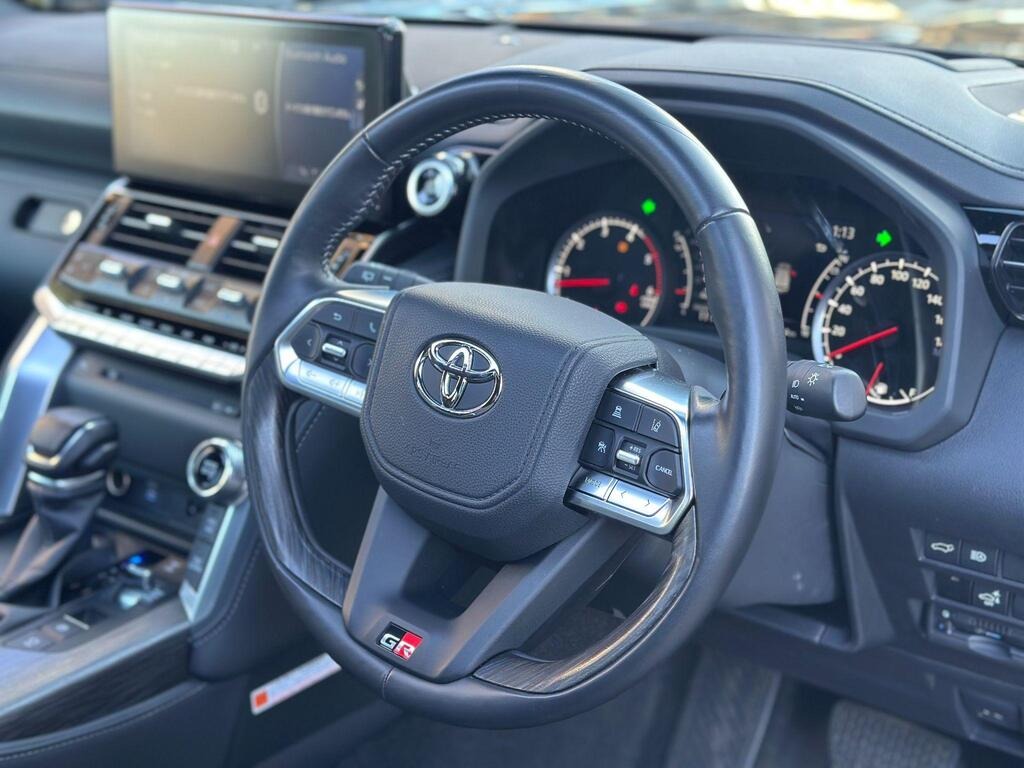 
								2024 Toyota Land Cruiser GR SPORT Turbo 3.3TD full									