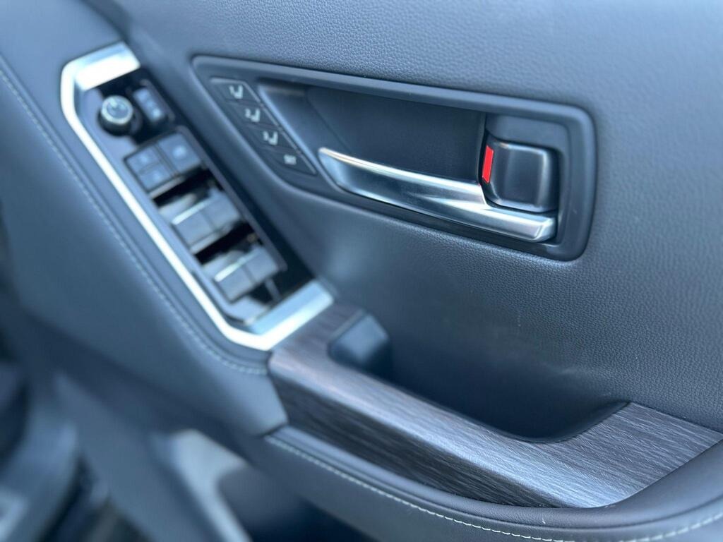 
								2024 Toyota Land Cruiser GR SPORT Turbo 3.3TD full									