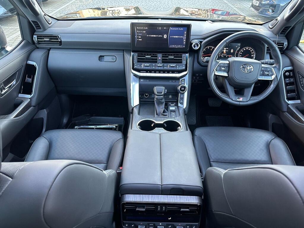 
								2024 Toyota Land Cruiser GR SPORT Turbo 3.3TD full									