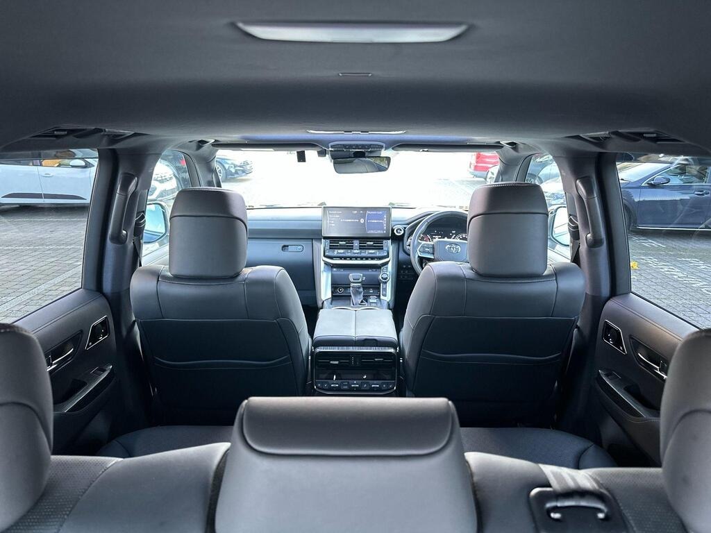 
								2024 Toyota Land Cruiser GR SPORT Turbo 3.3TD full									