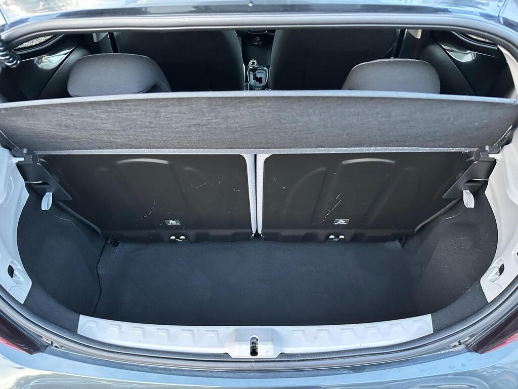 
								2019 Toyota AYGO 1.0 VVT-i x-trend Funroof x-shift full									