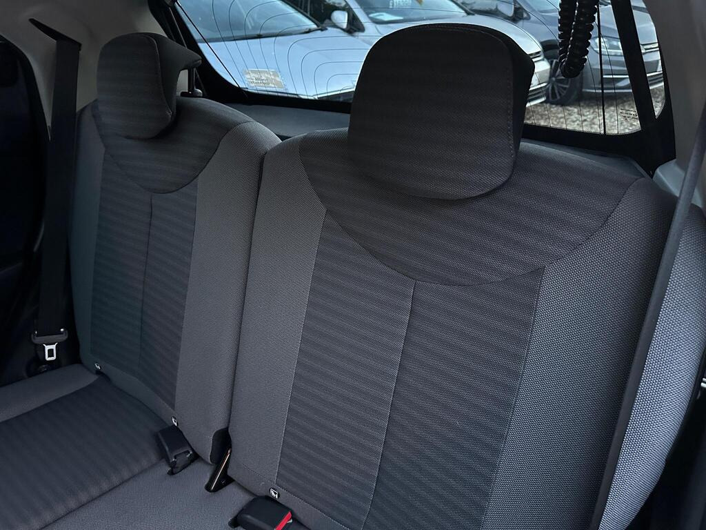 
								2019 Toyota AYGO 1.0 VVT-i x-trend Funroof x-shift full									