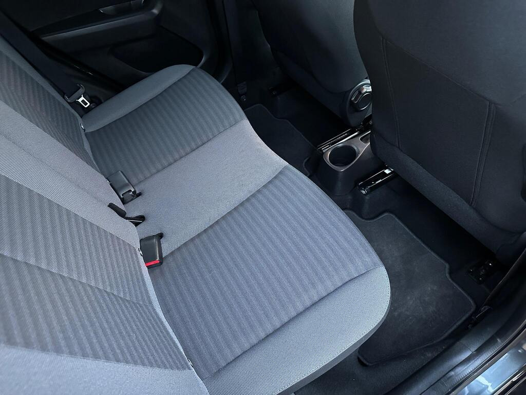 
								2019 Toyota AYGO 1.0 VVT-i x-trend Funroof x-shift full									