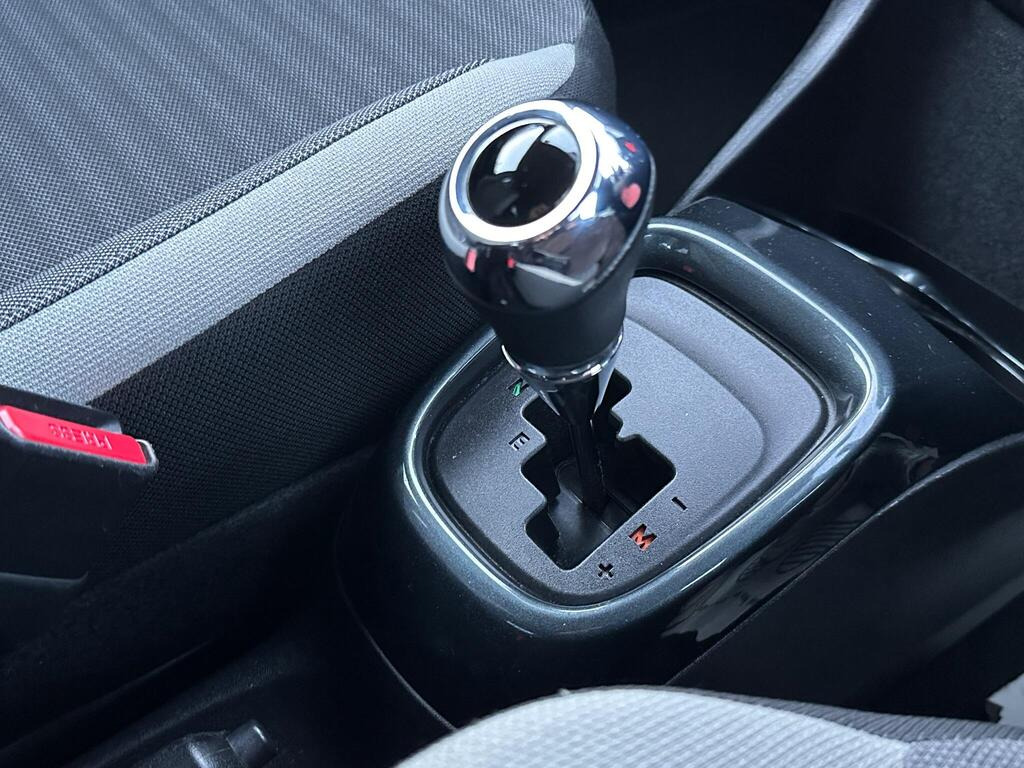 
								2019 Toyota AYGO 1.0 VVT-i x-trend Funroof x-shift full									