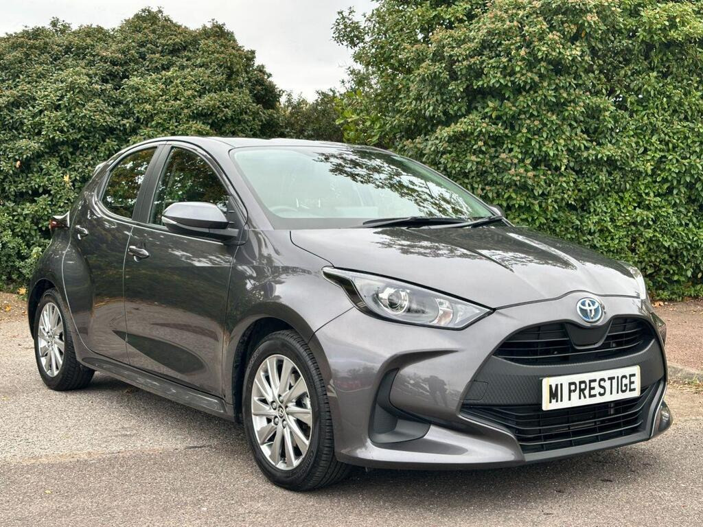 
								2023 Toyota Yaris 1.5 VVT-h Icon E-CVT full									